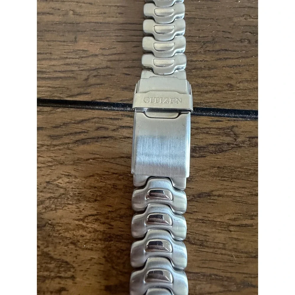 Citizen watch band